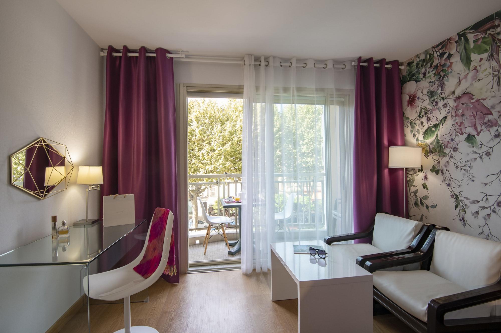 Chambord Hotel 3*